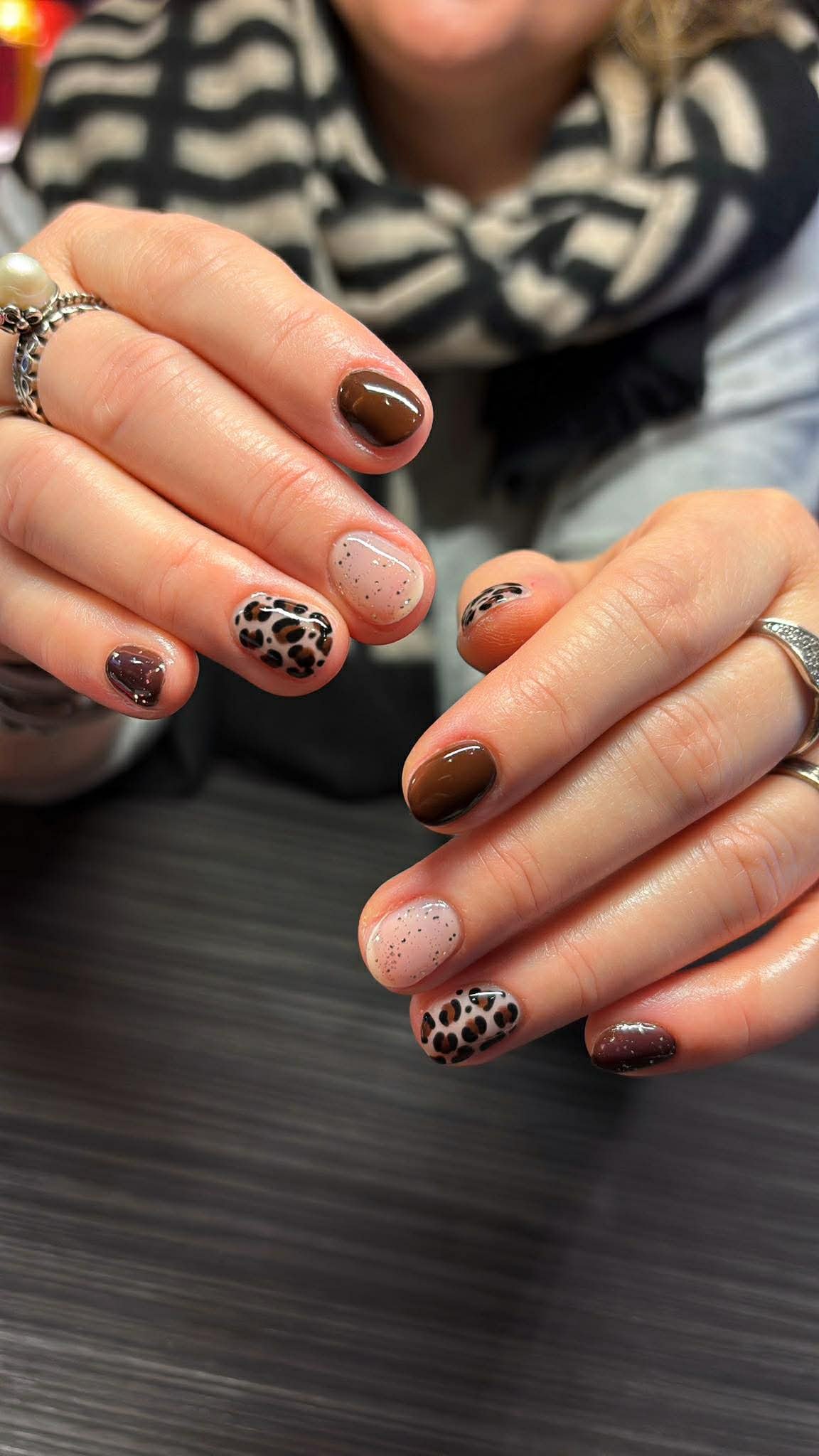 Manucure Indigo Nails Paranorman et Porcelaine — duo blanc graphique